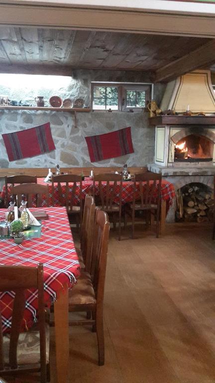 Guest House Todorini Kashti 코프리브시티차 외부 사진
