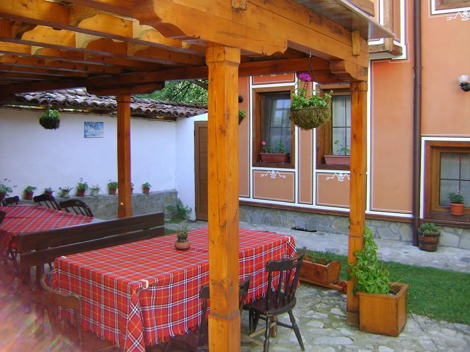Guest House Todorini Kashti 코프리브시티차 외부 사진