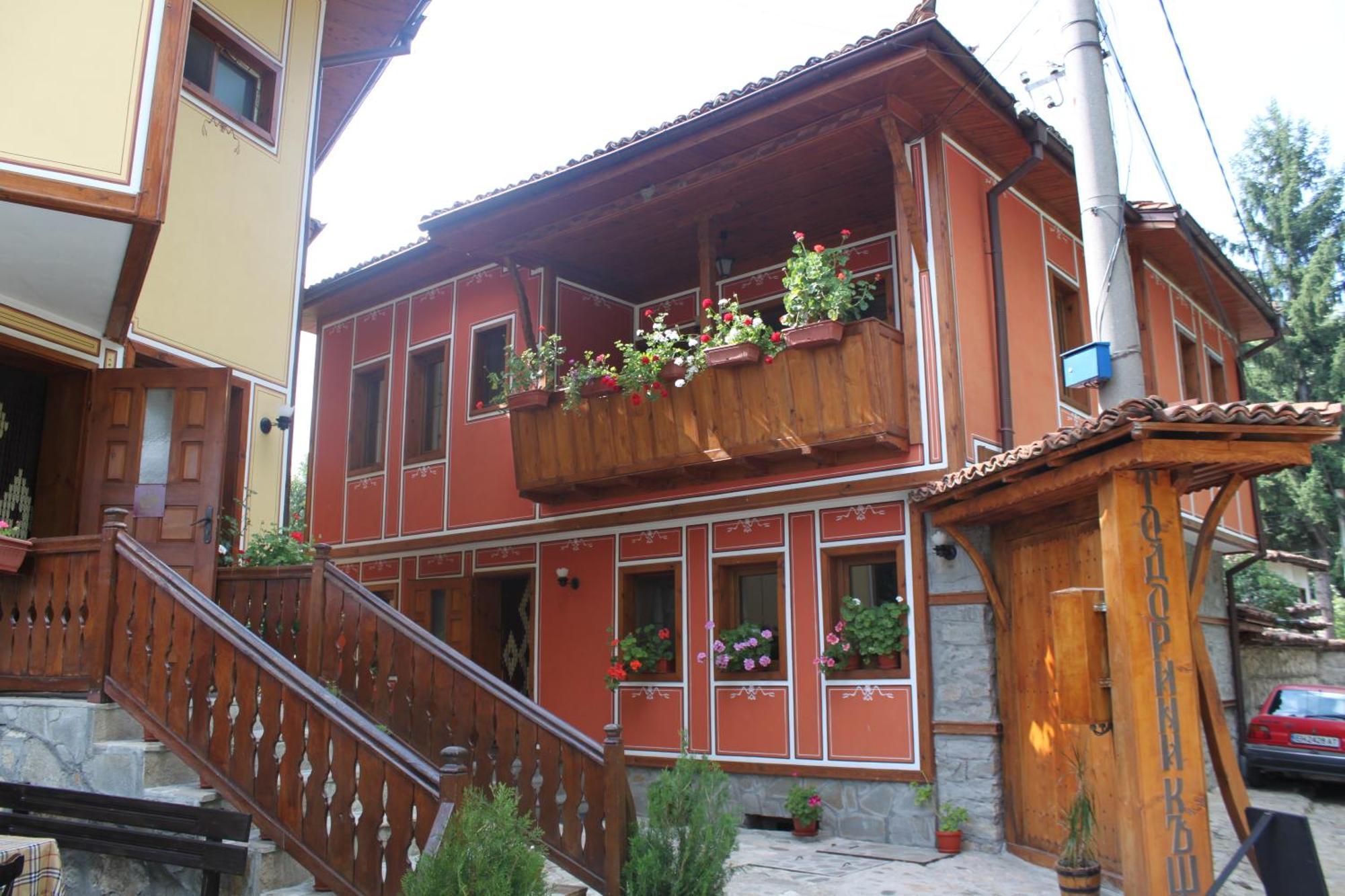 Guest House Todorini Kashti 코프리브시티차 외부 사진